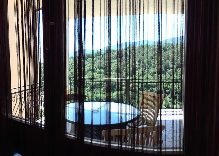 Flora شقة أوباتيا