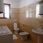 Flora דירה *